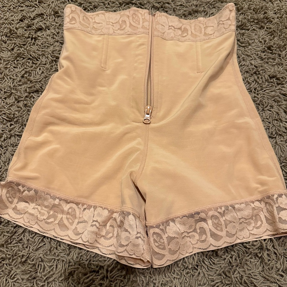 Lace Trim High-Waisted Shapewear Shorts booty enhancer